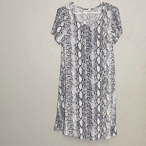 Pop Young Women's Medium Snake Skin Print Short Sun Dress, Short Sleeves